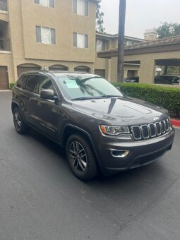 
										2018 Jeep Grand Cherokee Laredo E full									